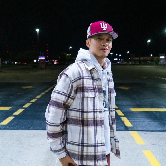 Meet your Posher, Max - Picture 1 of 1